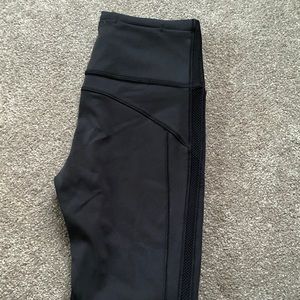 Lululemon Hit It 7/8 Tight 25” black size 4